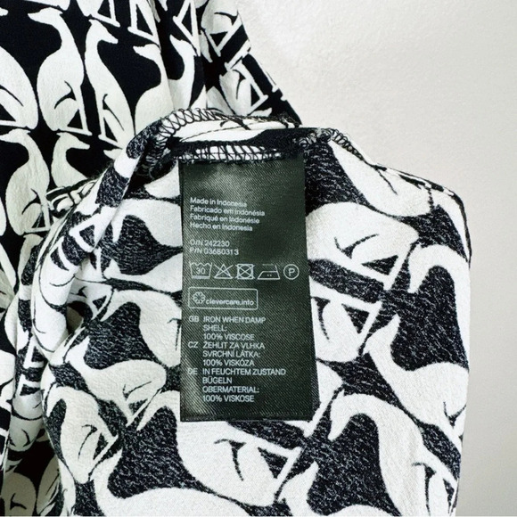 H&M Womens Size 12 Short Sleeve Fun Print Over Blouse - Picture 7 of 10